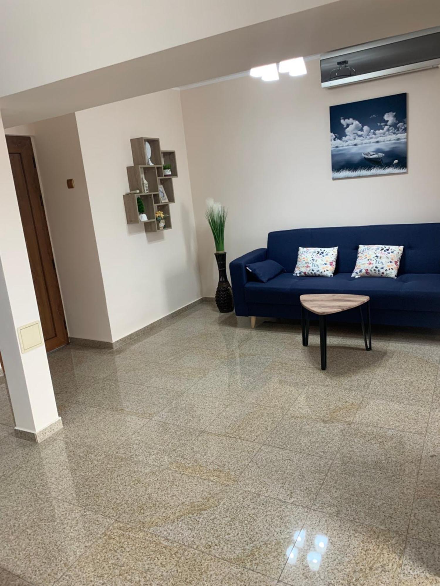 Апартаменты Minerva Ultracentral Крайова Экстерьер фото
